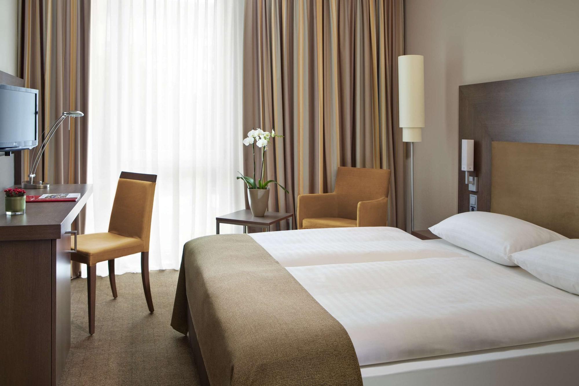 Intercityhotel Darmstadt Eksteriør bilde